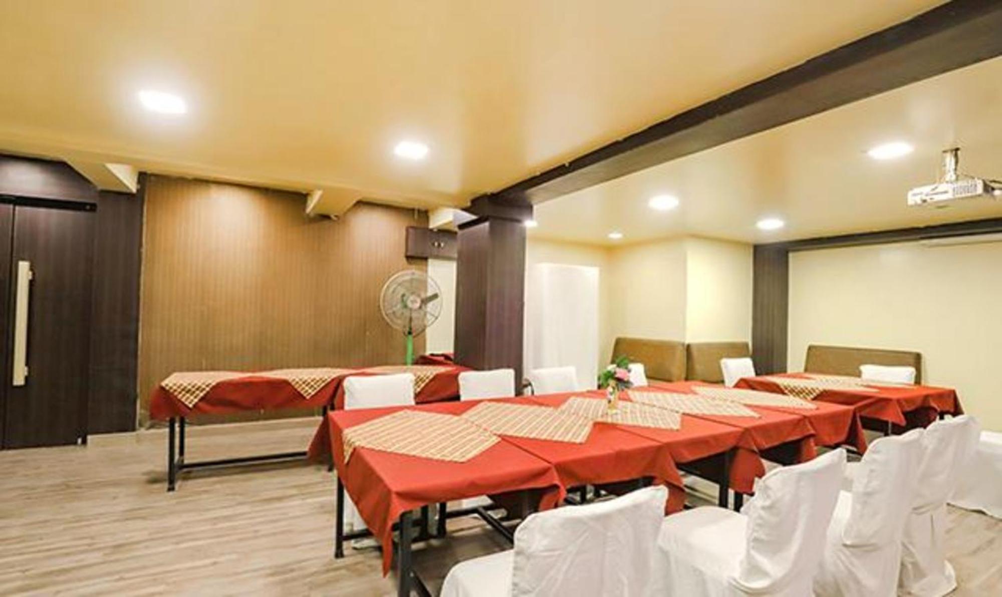 נאגפור Fabhotel Parashar מראה חיצוני תמונה
