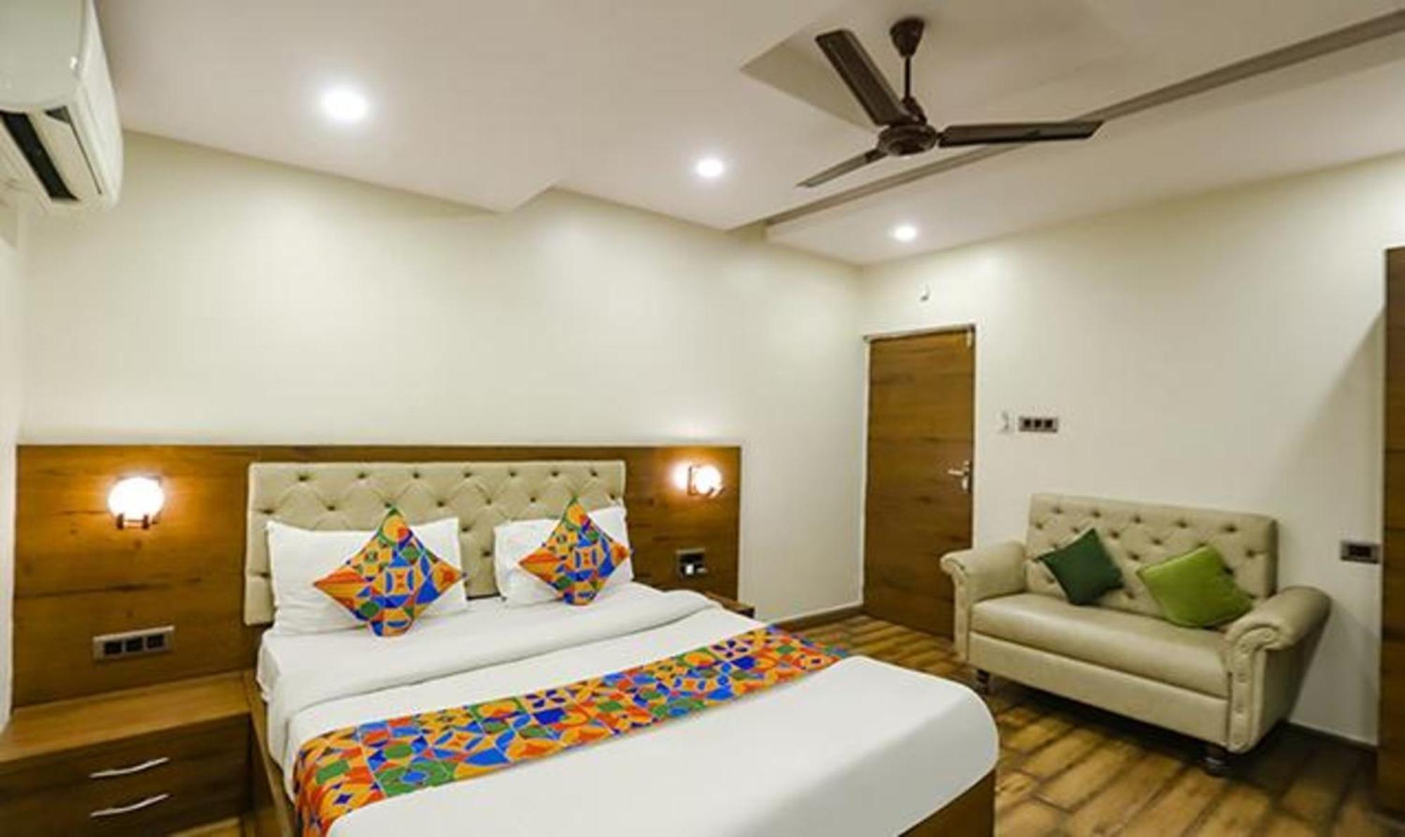נאגפור Fabhotel Parashar מראה חיצוני תמונה