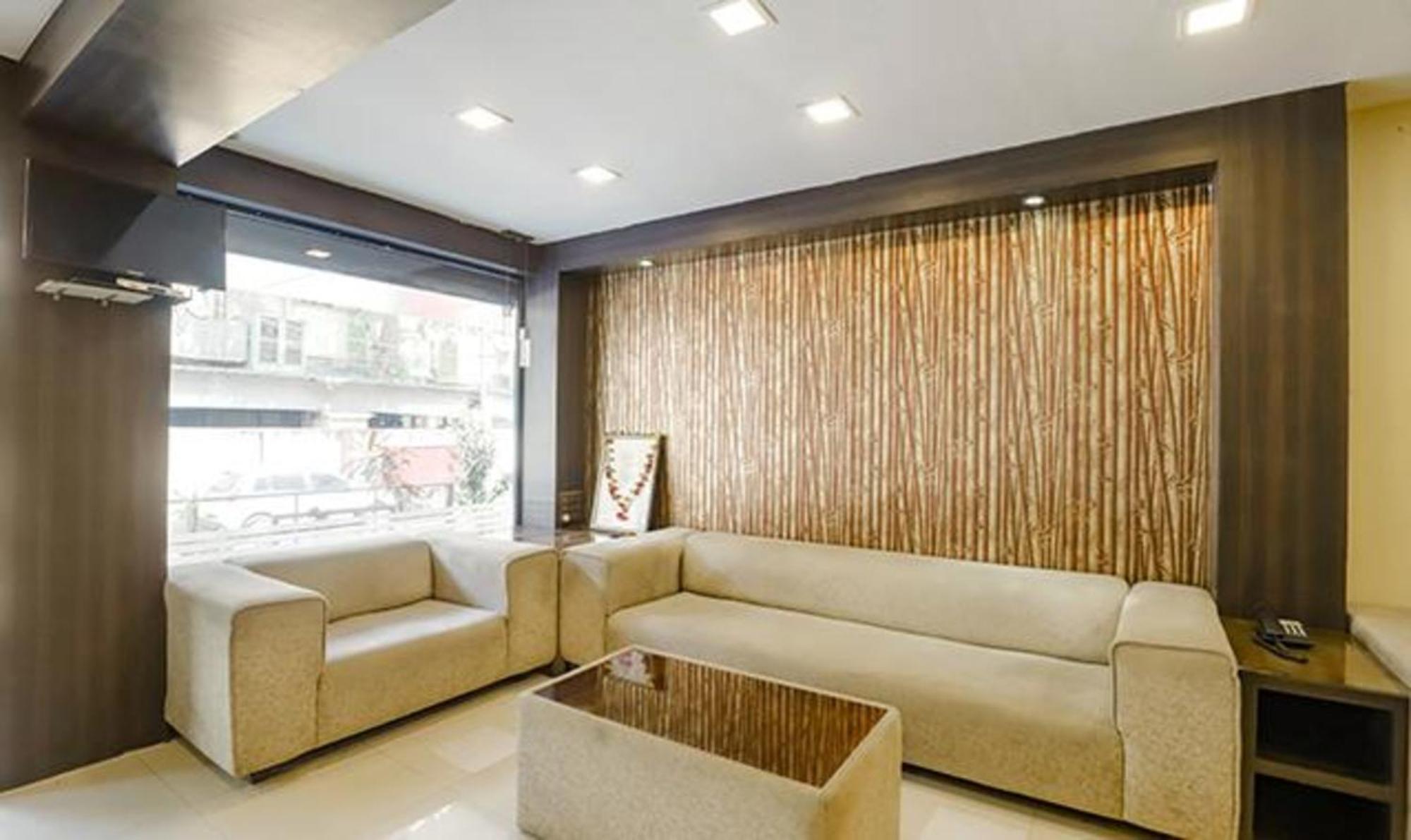 נאגפור Fabhotel Parashar מראה חיצוני תמונה