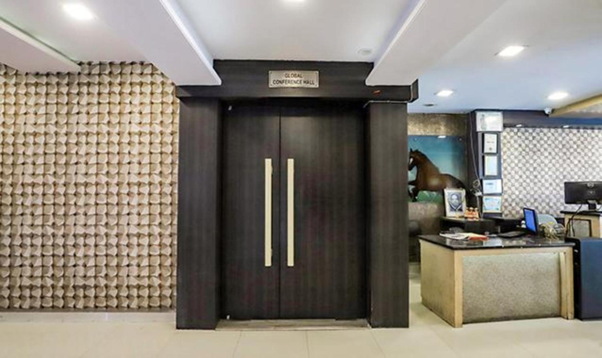 נאגפור Fabhotel Parashar מראה חיצוני תמונה